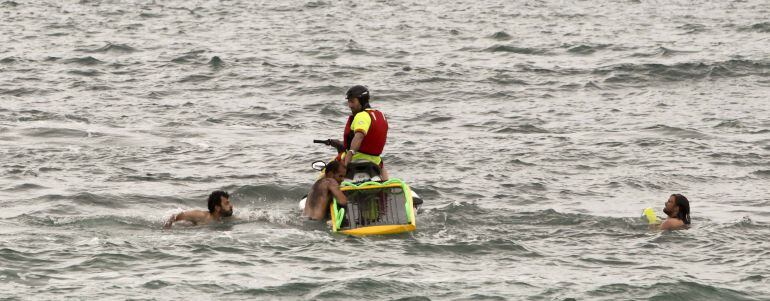 Simulacro de rescate en la playa