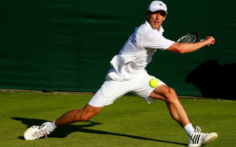 John Millman ingresará en el top-100 tras derrotar a Tommy Robredo en la primera ronda de Wimbledon