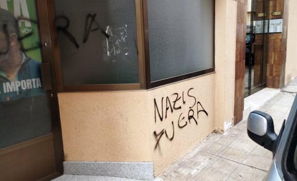 Pintadas en la sede de Vox Soria