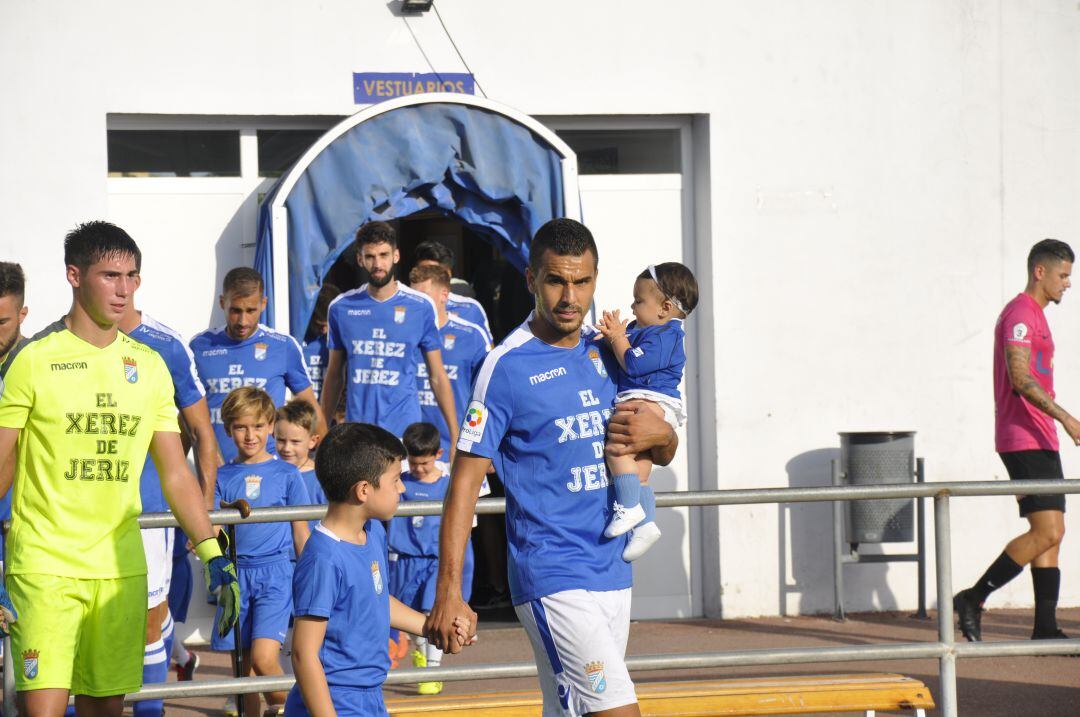 Israel antes de un partido en La Granja