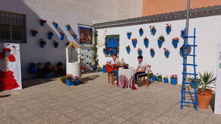 Segunda edición del ‘Proyecto Andalucía’ en el IES Juan López Morillas para fomentar la cultura y valores de las ocho provincias con trabajos en grupo