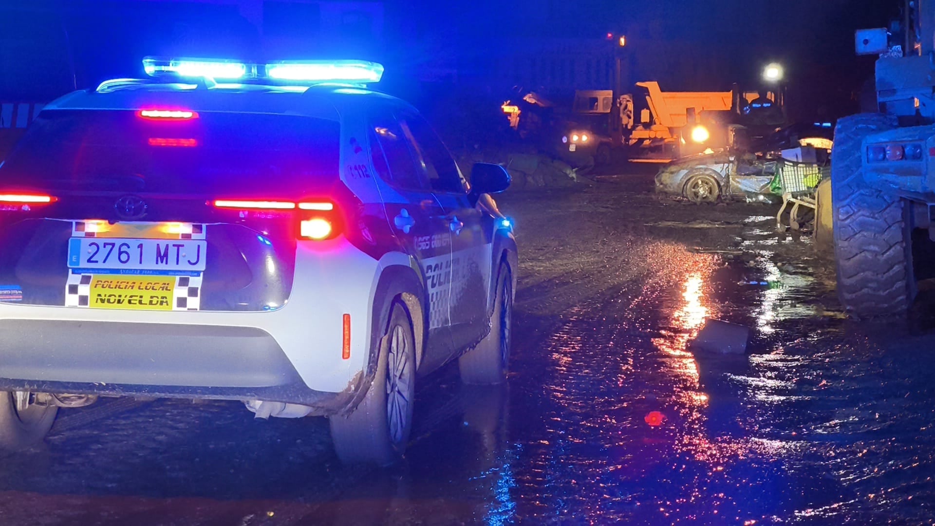 Alrededor de 20 miembros de la Policía Local de Novelda actúan en Catarroja