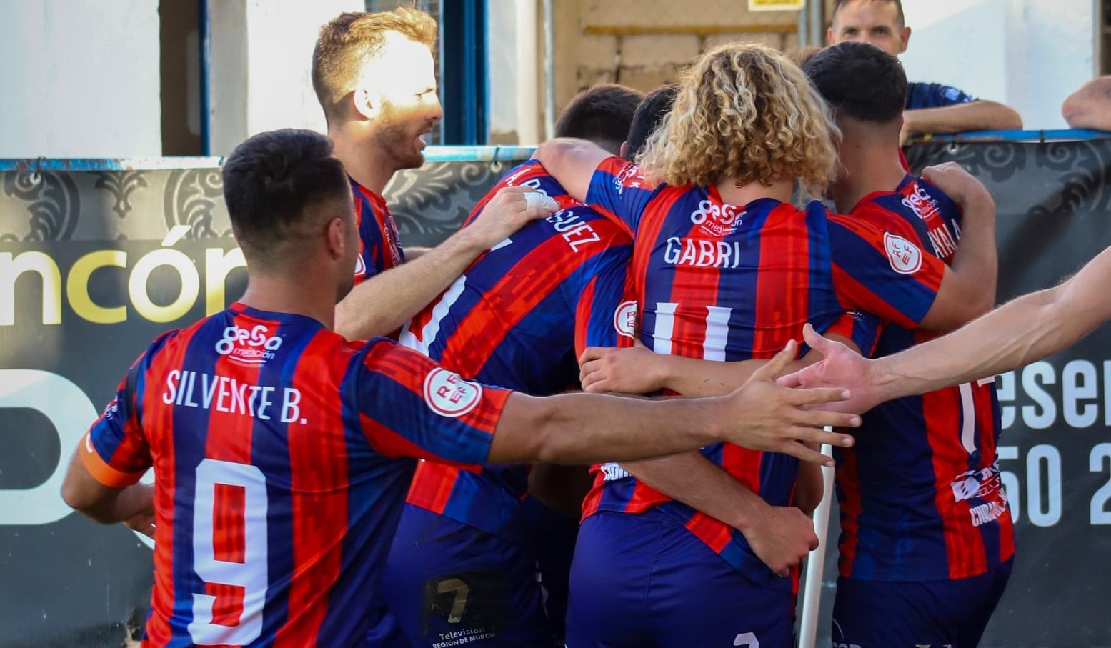 El Yeclano celebra un gol durante la temporada