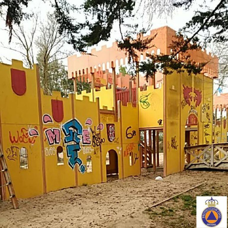 Castillo del parque de San Vicente