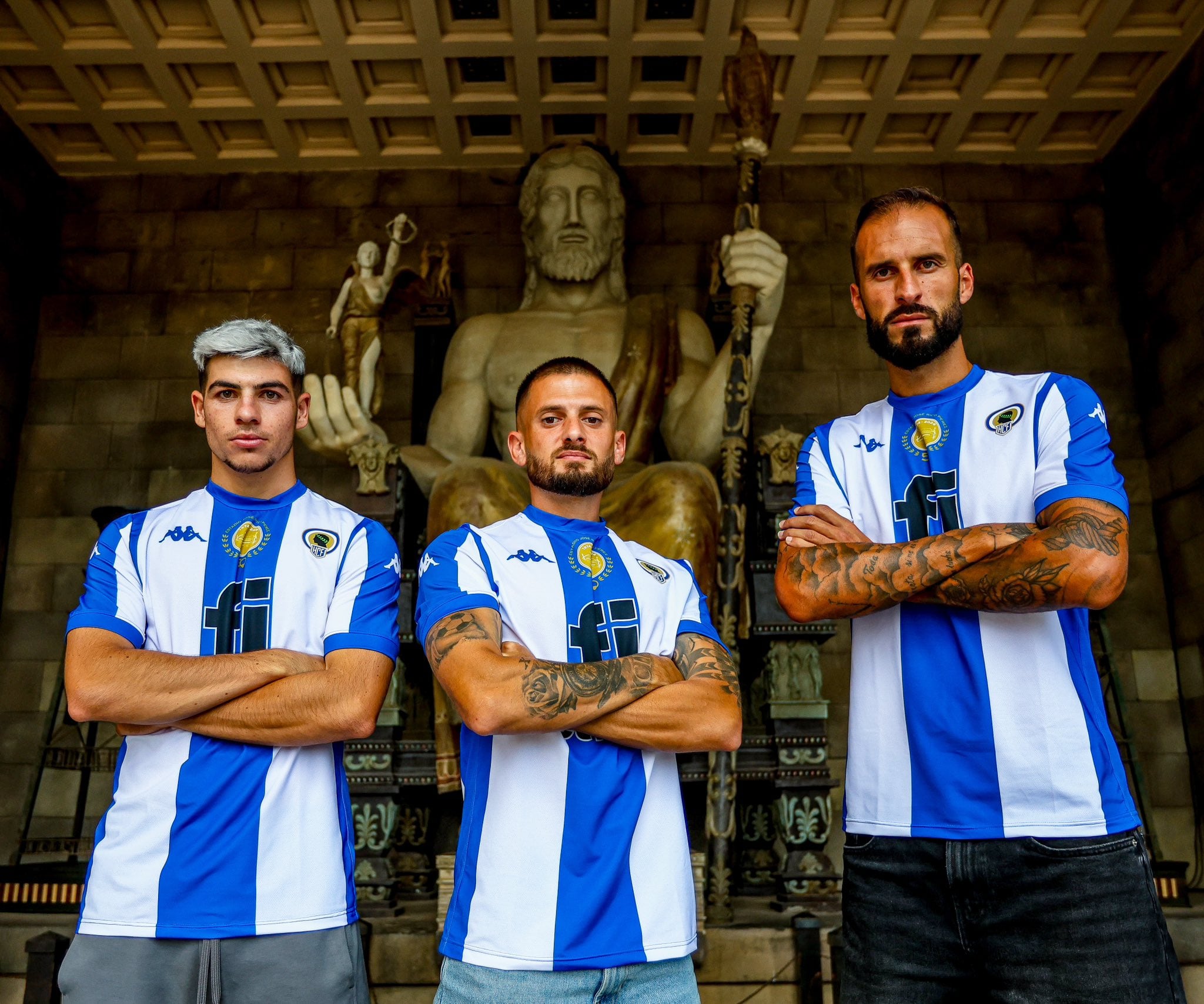 Nico Espinosa, Artiles y Josema, con la nueva camiseta del Hércules