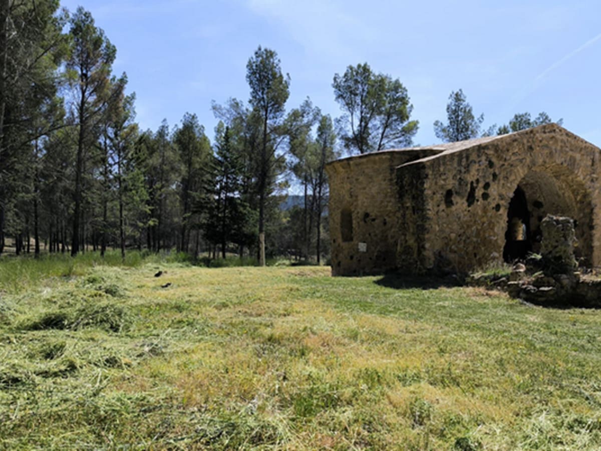 Las lluvias sacan a la luz antiguas tumbas junto a un monumento romano de Cuenca