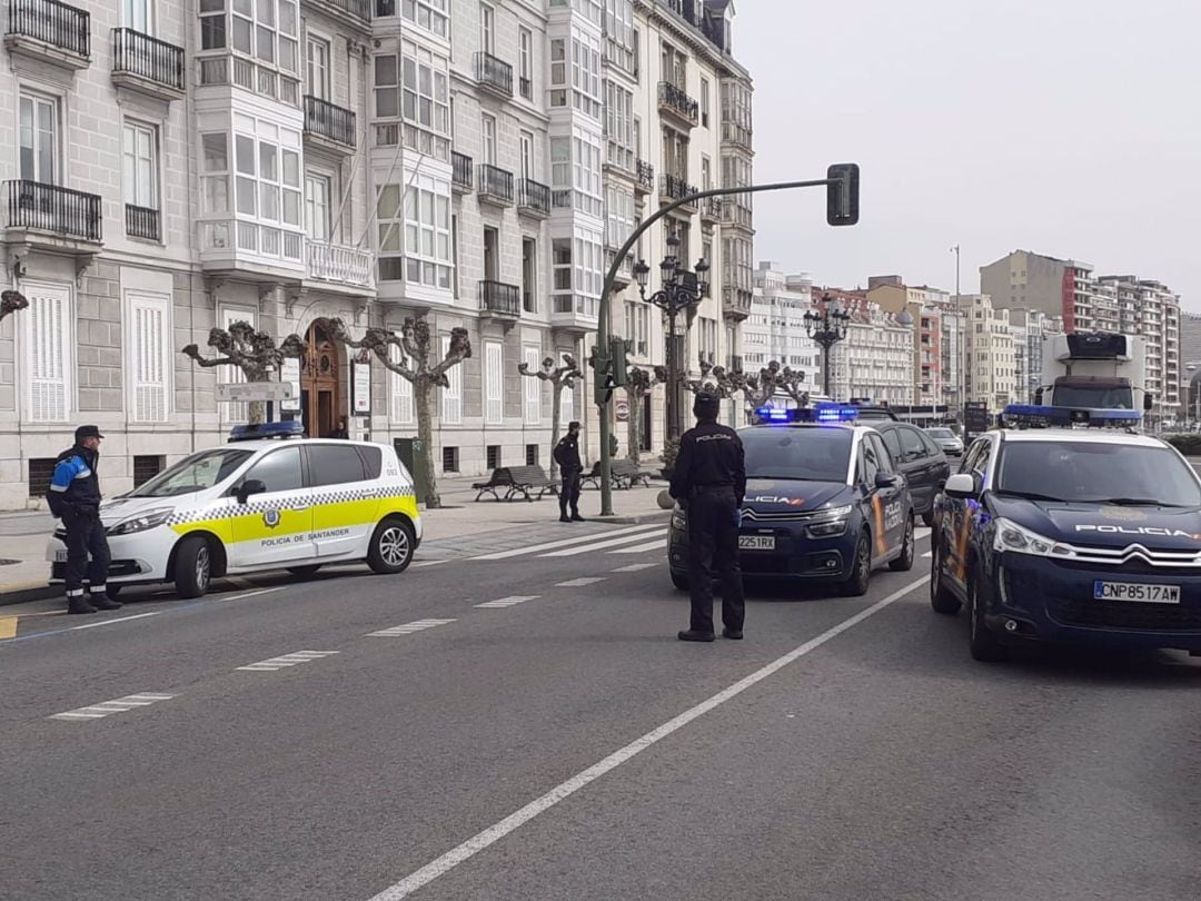 Dispositivo policial en Santander