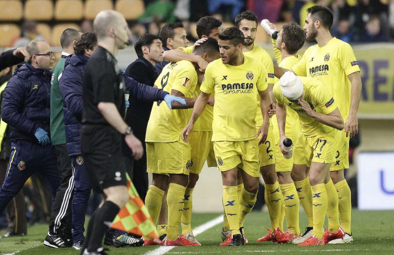 El &#039;submarino&#039; celebra su pase a octavos