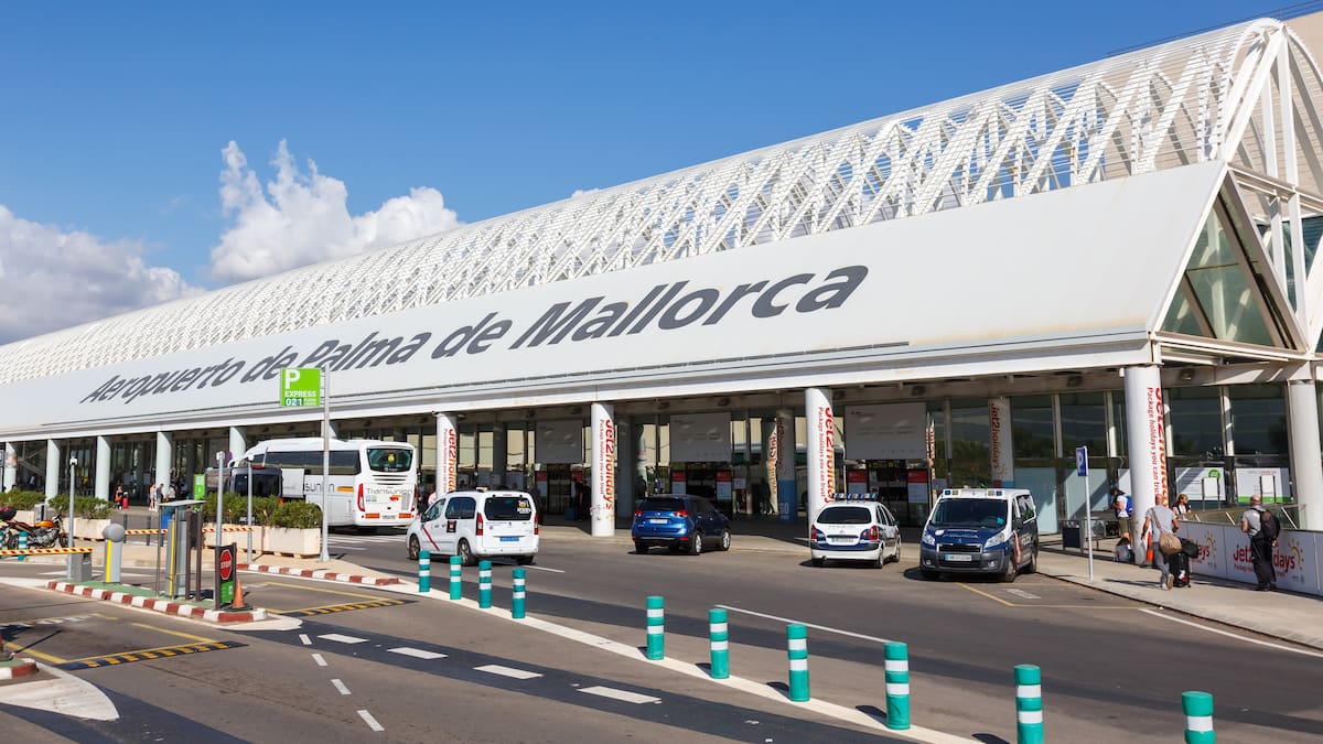 Los aeropuertos de Baleares operan 325 vuelos en el último día de 2025, 13 menos que un año antes