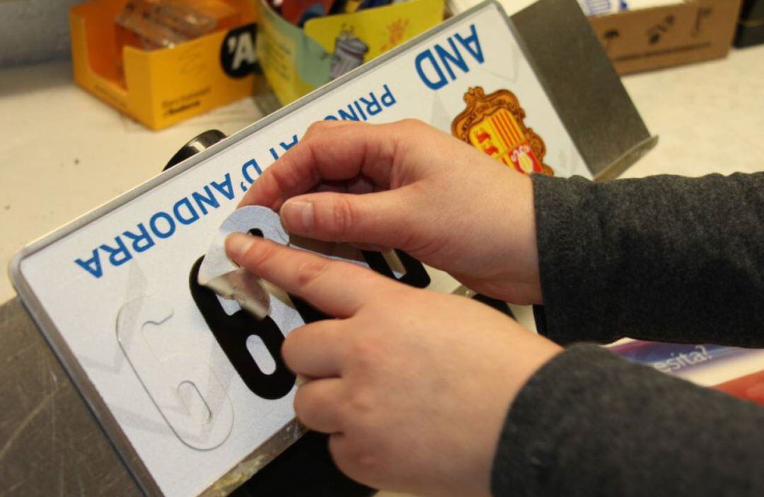 Creixen les matriculacions de turismes a nivell prepandèmia