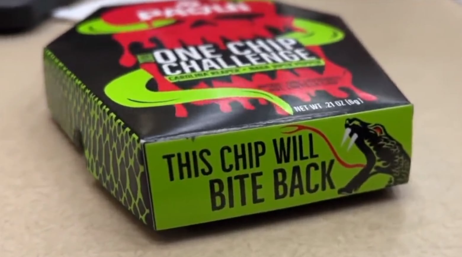 Patatas &#039;Paqui&#039;, las protagonistas del reto &#039;One Chip Challenge&#039; // @UnitedFrontIntl