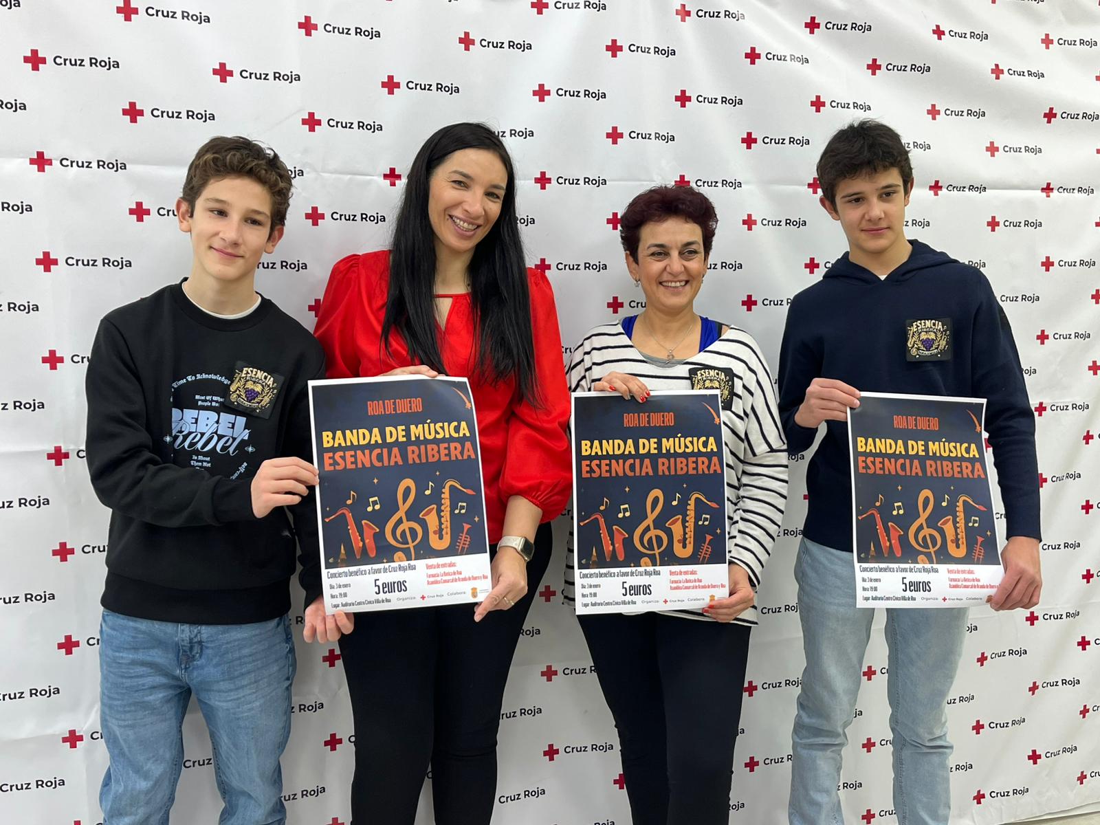 Presentación del concierto solidario de la banda "Esencia Ribera" en Roa a favor de Cruz Roja en la localidad