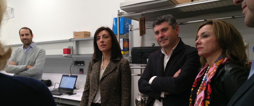 La Conselleira de Medio Ambiente, Ángeles Vázquez, ha visitado las instalaciones del Laboratorio de Medio Ambiente 