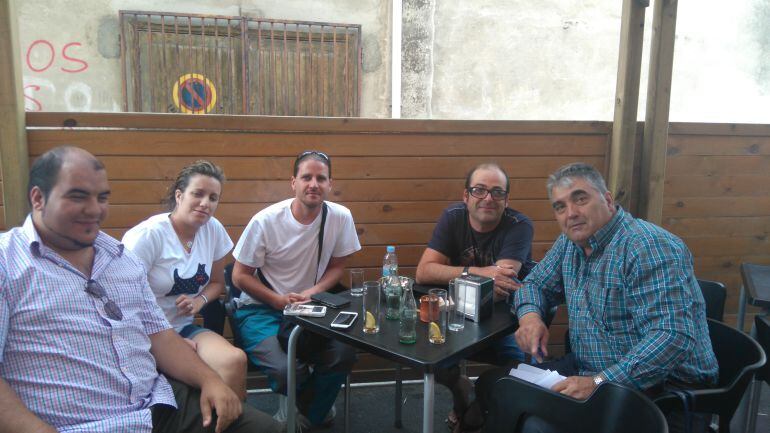 Reunión del portavoz de Ciudadanos en la Diputación Provincial (el segundo por la derecha) con el grupo municipal de la formación naranja en el Ayuntamiento de Guardo. 