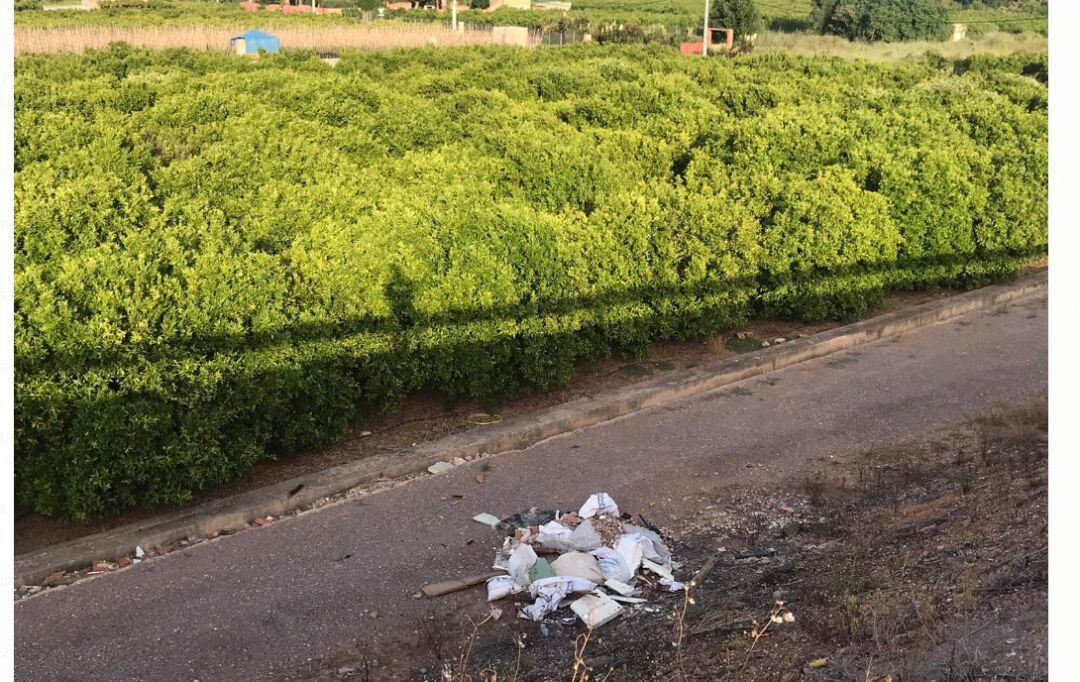 Imagen de un vertedero ilegal