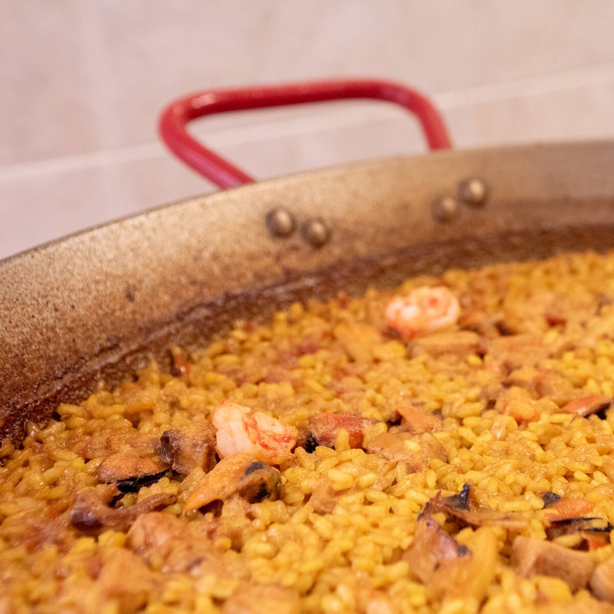 El ingrediente perdido de la paella original que a día de hoy generaría una gran controversia: "Solo es una barrera mental"