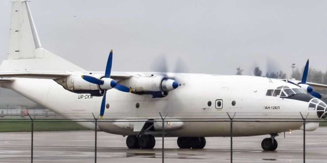 Modelo de avión Antoniov An-12B como el que recorrió la provincia de Jaén en la madrugada del pasado jueves.