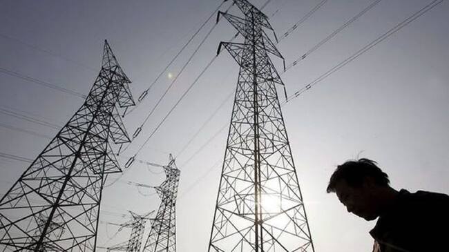 La demanda eléctrica bajó un 1% en agosto en las Pitiusas