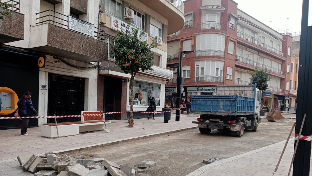 El Ayuntamiento de Linares acomete nuevas obras para subsanar desperfectos en las Ocho Puertas