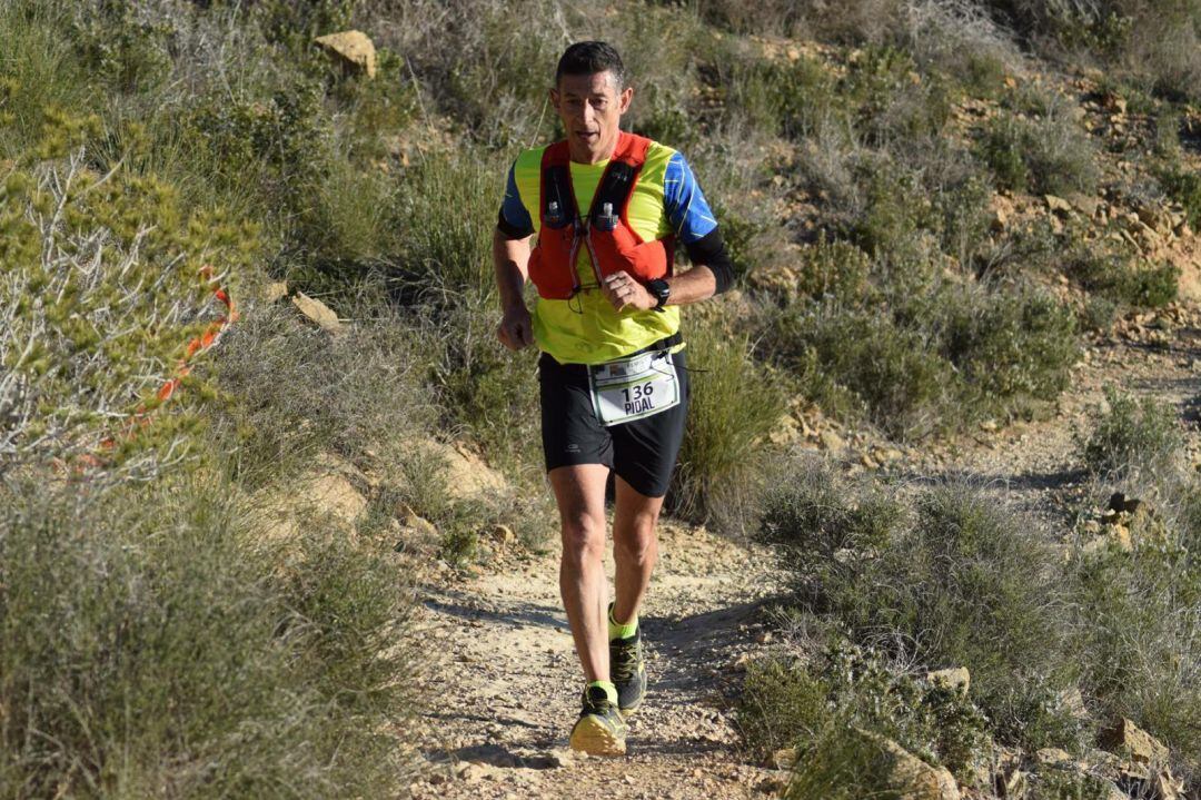 Esfuerzo titánico para los atletas sobre el trazado montañoso