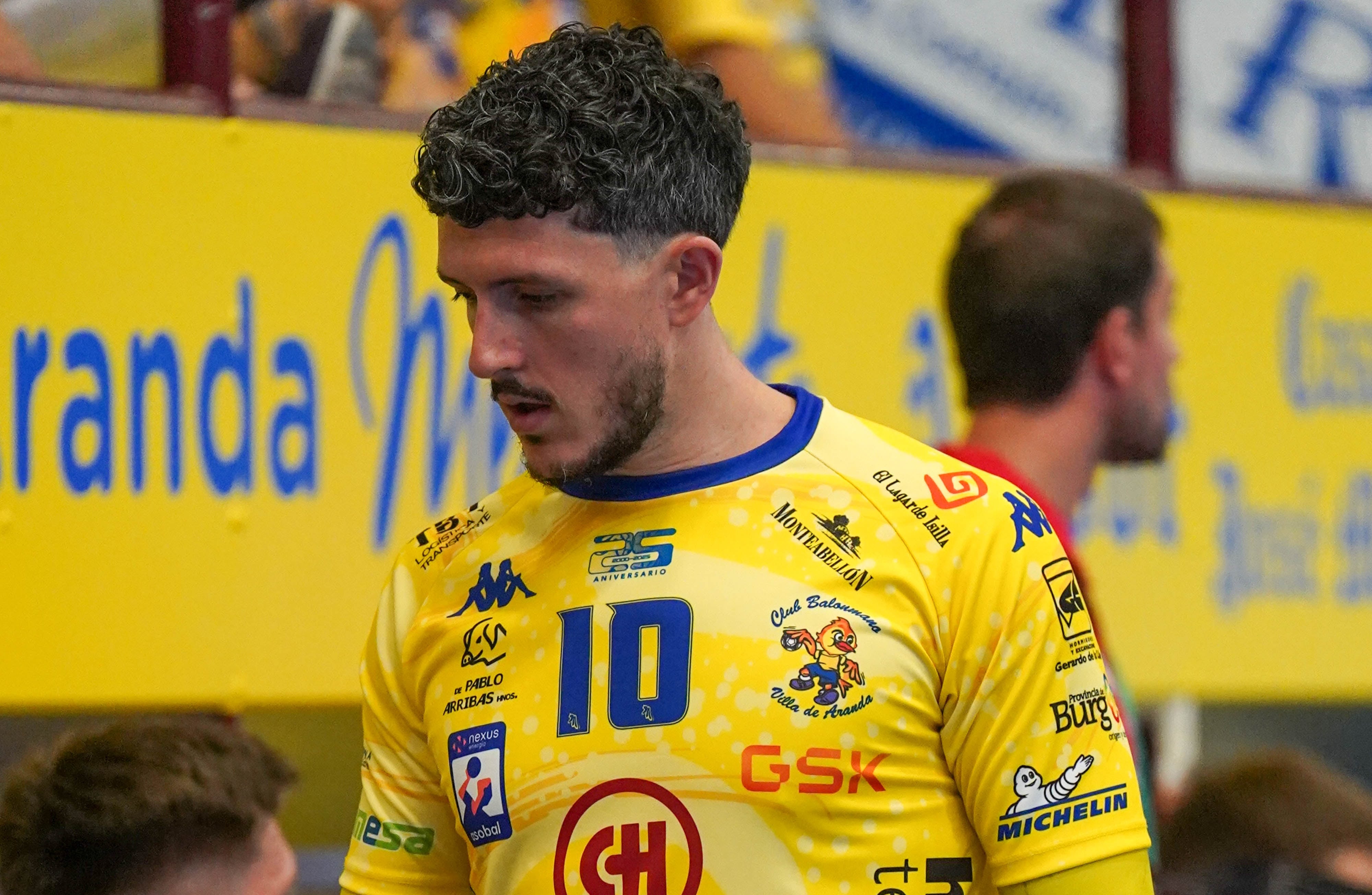 Arthur Pereira, en el duelo inaugural de la temporada ante Nava