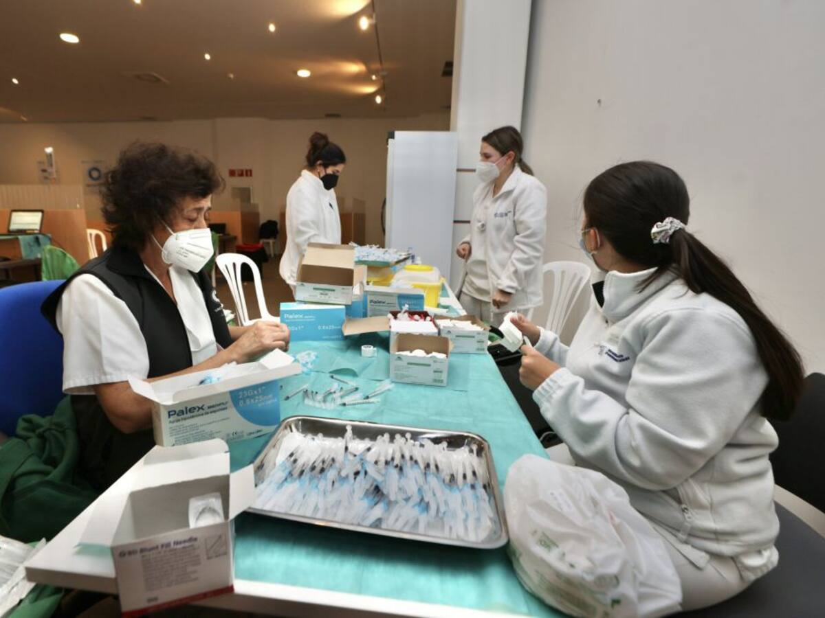 La incidencia sube otros 7 puntos para escalar hasta los 111,9 casos y Sanidad notifica 6 muertes