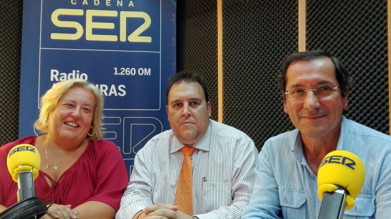 María José Jiménez, Eloy Soler y Antonio Peralta durante su participación en la tertulia de hoy.