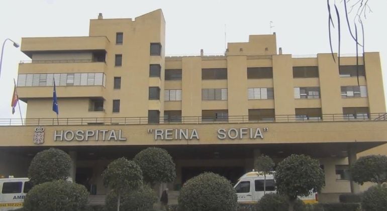 Fachada principal del Hospital Reina Sofía de Tudela