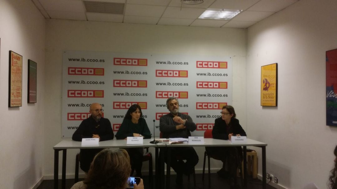 Irene Álvarez y José Rodríguez en la sala de prensa de CCOO