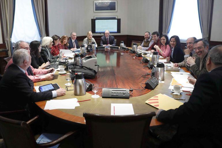 Vista general de la reunión de la Subcomisión de Pacto Educativo, celebrada en el Congreso de los Diputados. / Chema Moya (EFE) 