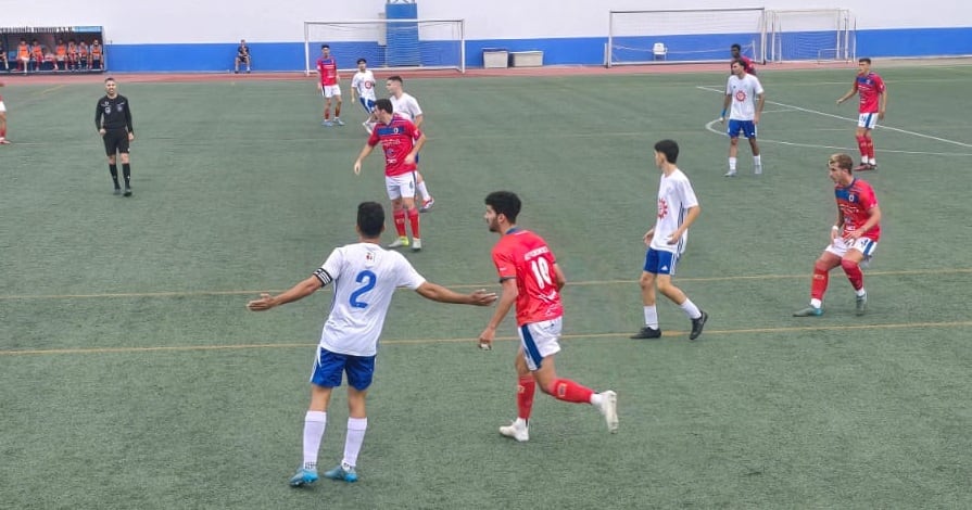 La UD Lanzarote pierde en el campo del CD Buzanada.