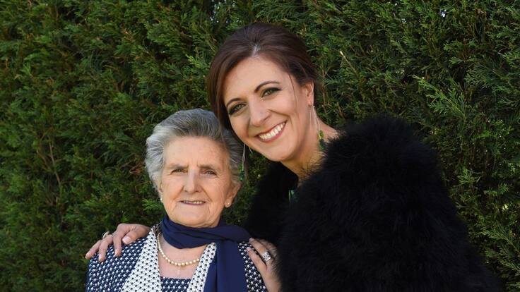 Azucena: "Mi madre empezó a leer a los 72 años libros de El Barco de Vapor para gestionar la soledad"