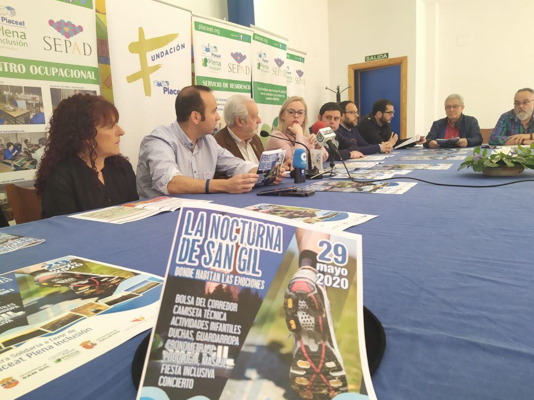 Presentación de la primera carrera nocturna de San Gil a favor de Plena Inclusión Placeat