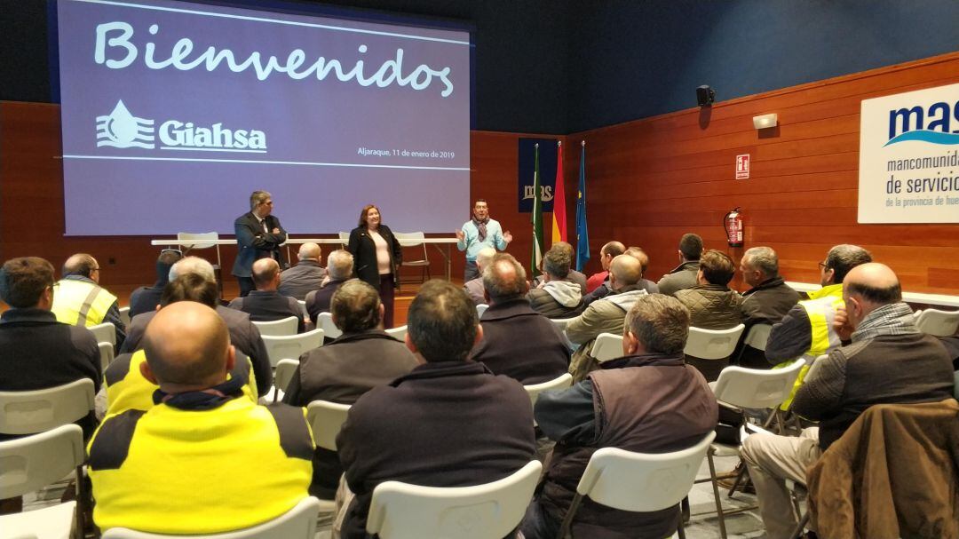 Acto de bienvenida a los trabajadores de Giahsa que pertenecían a Aguas de Huelva.