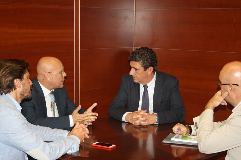 Reunión mantenida entre todas las partes en la mañana de este jueves