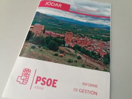 Libro con el Informe de Gestión del PSOE