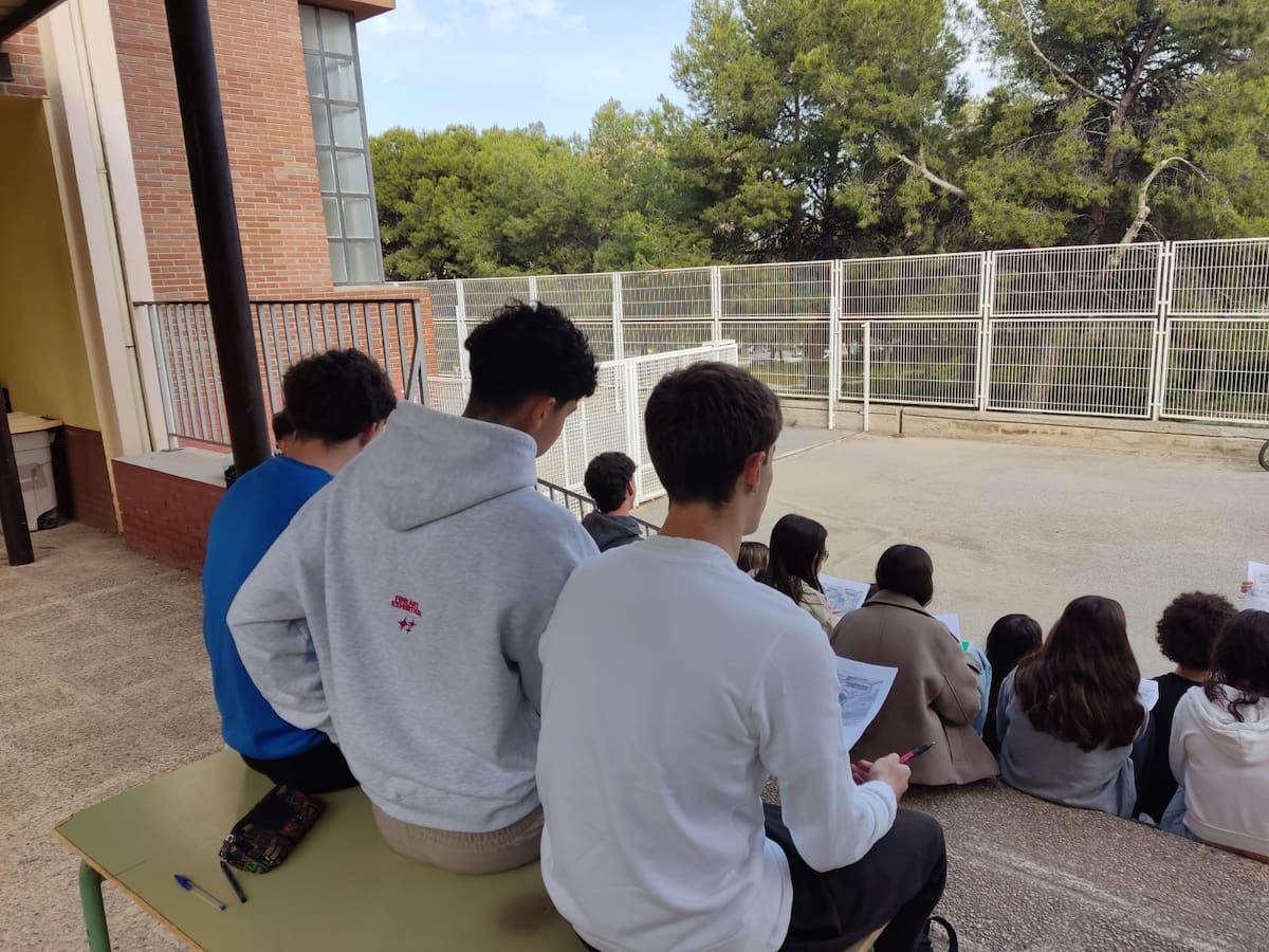 Carlos Tomás, portavoz asamblea docentes IES Radio Exterior: Barajamos huelga indefinida o sectorizada por niveles o comarcas