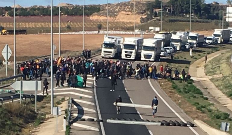 Corte de la A-2 en Soses (Lleida).