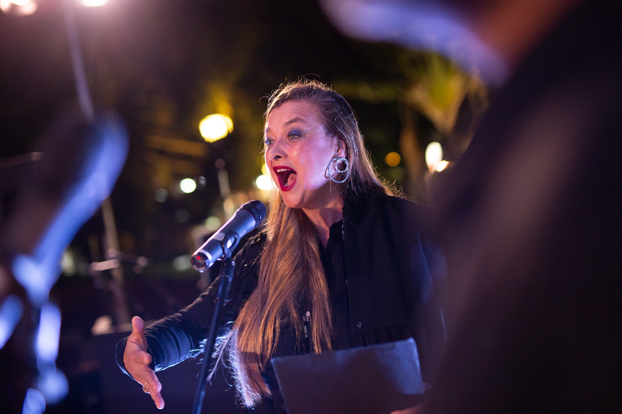 Claudia Schneider durante su intervención en la ópera Anoxia. Un preludio, de Fito Conesa /  Art Explora Festival, Málaga, 2024