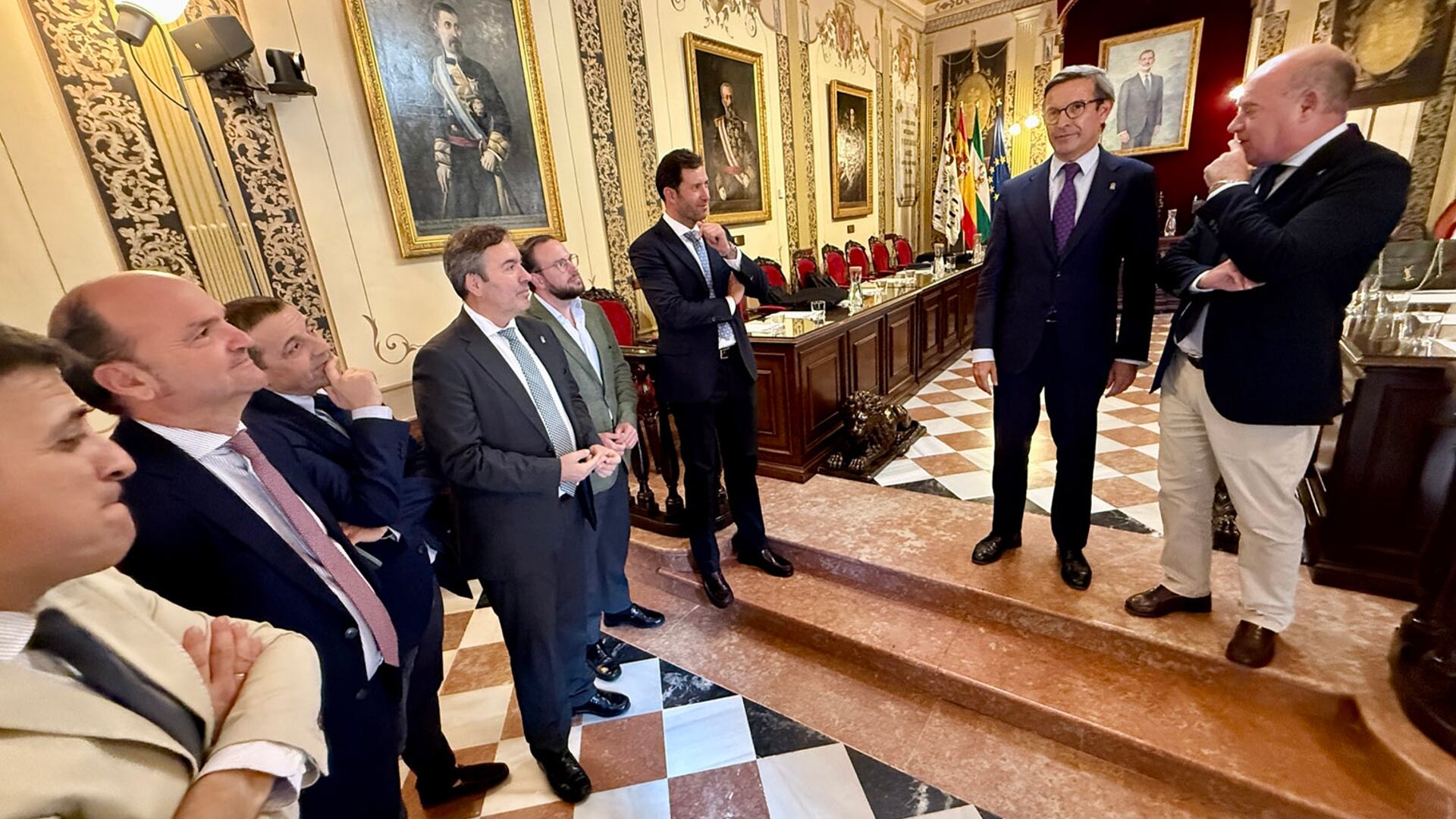 Reunión operativa de la Consejería de Industria de la Junta en el Ayuntamiento de Antequera