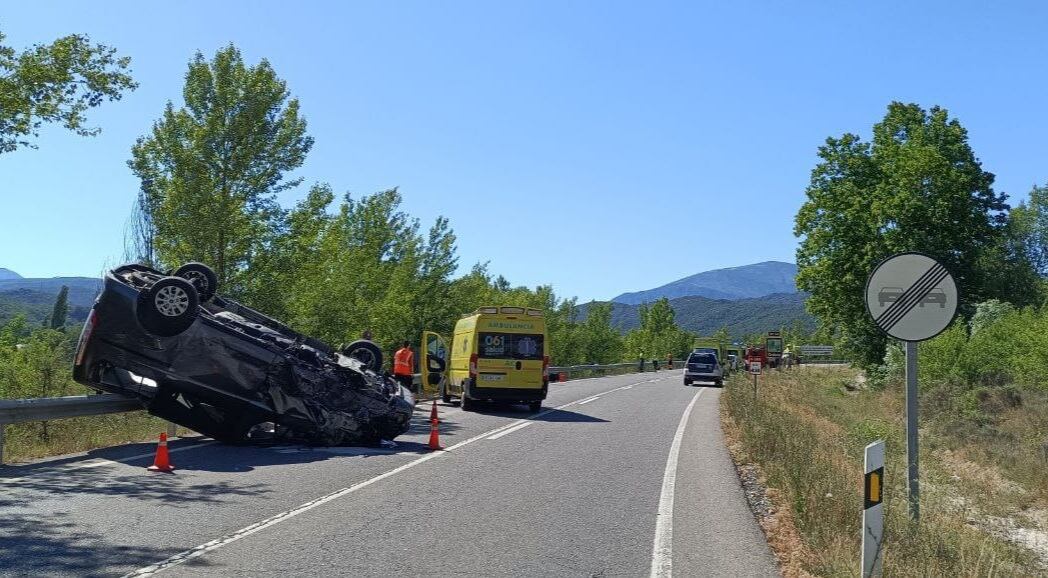 Imagen del accidente de Aínsa. Foto Twitter 112 Aragón.