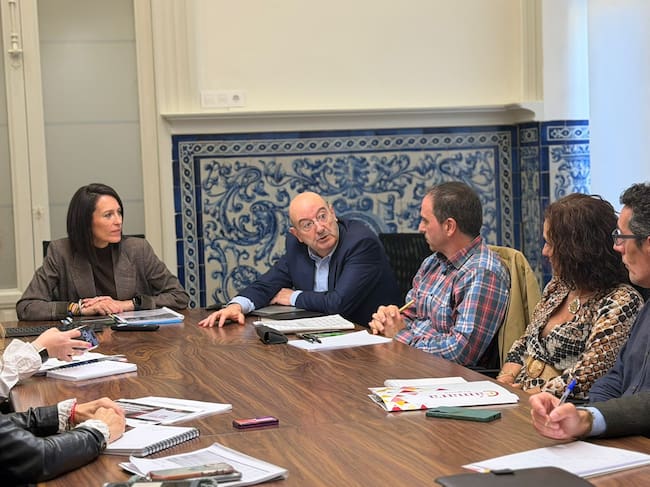 Imágenes de la Mesa de Comercio