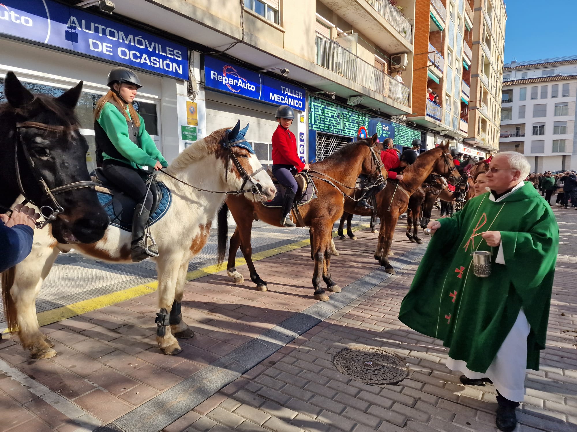 Bendición a los caballos de la Hípica Salas