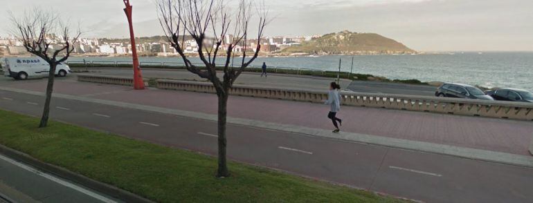 Carril bici en el Paseo marítimo de A Coruña