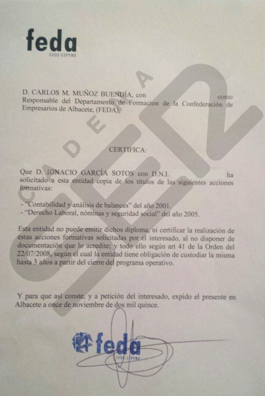 Justificante aportado por García Sotos de que ha solicitado los certificados de los cursos