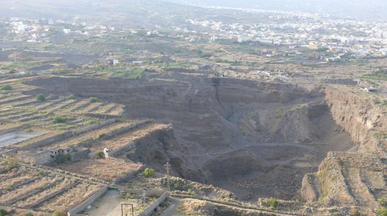 Una de las canteras de extracción de áridos en el municipio de Güimar.