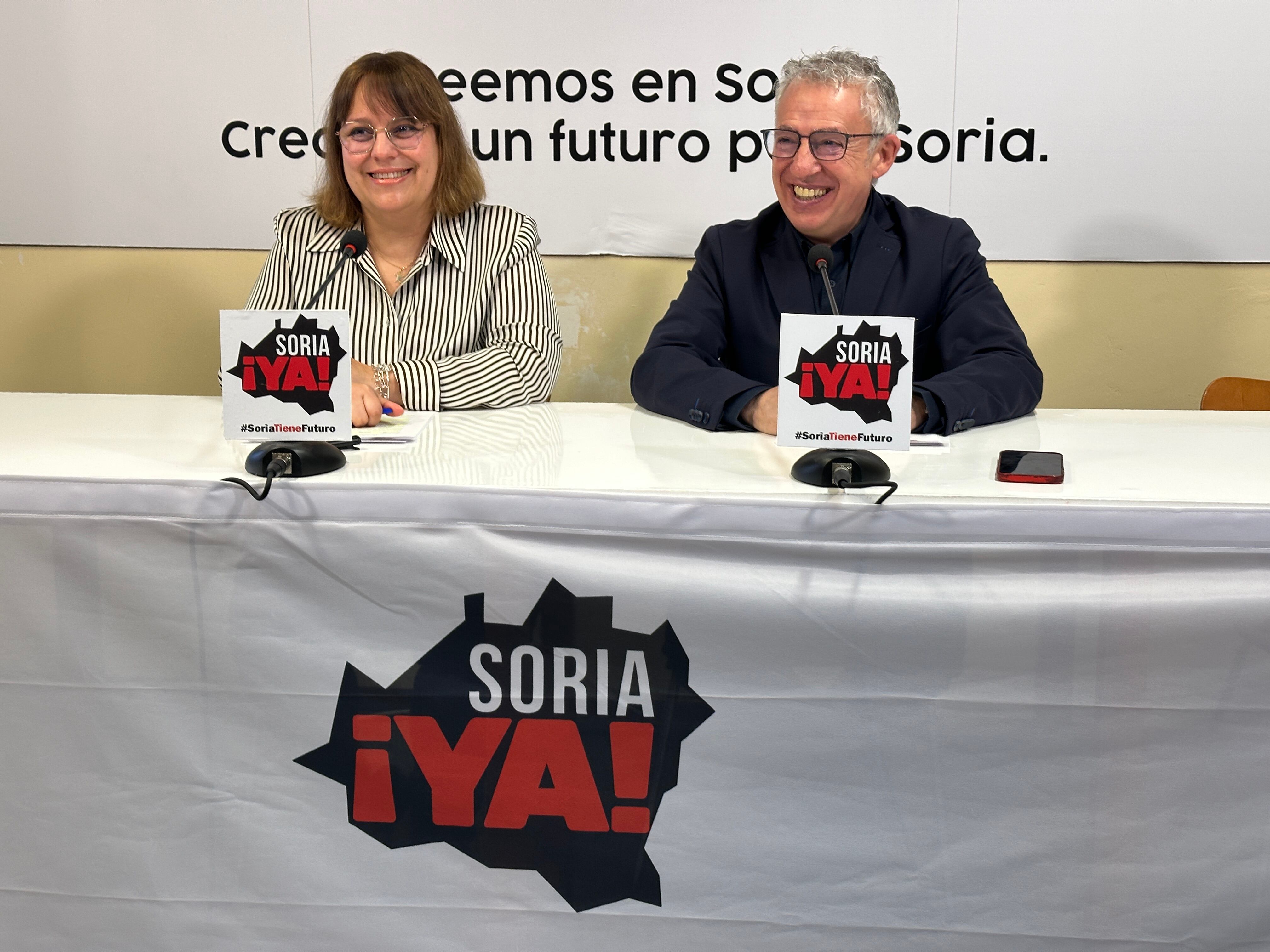 Vanesa García y Ángel Ceña, en rueda de prensa.