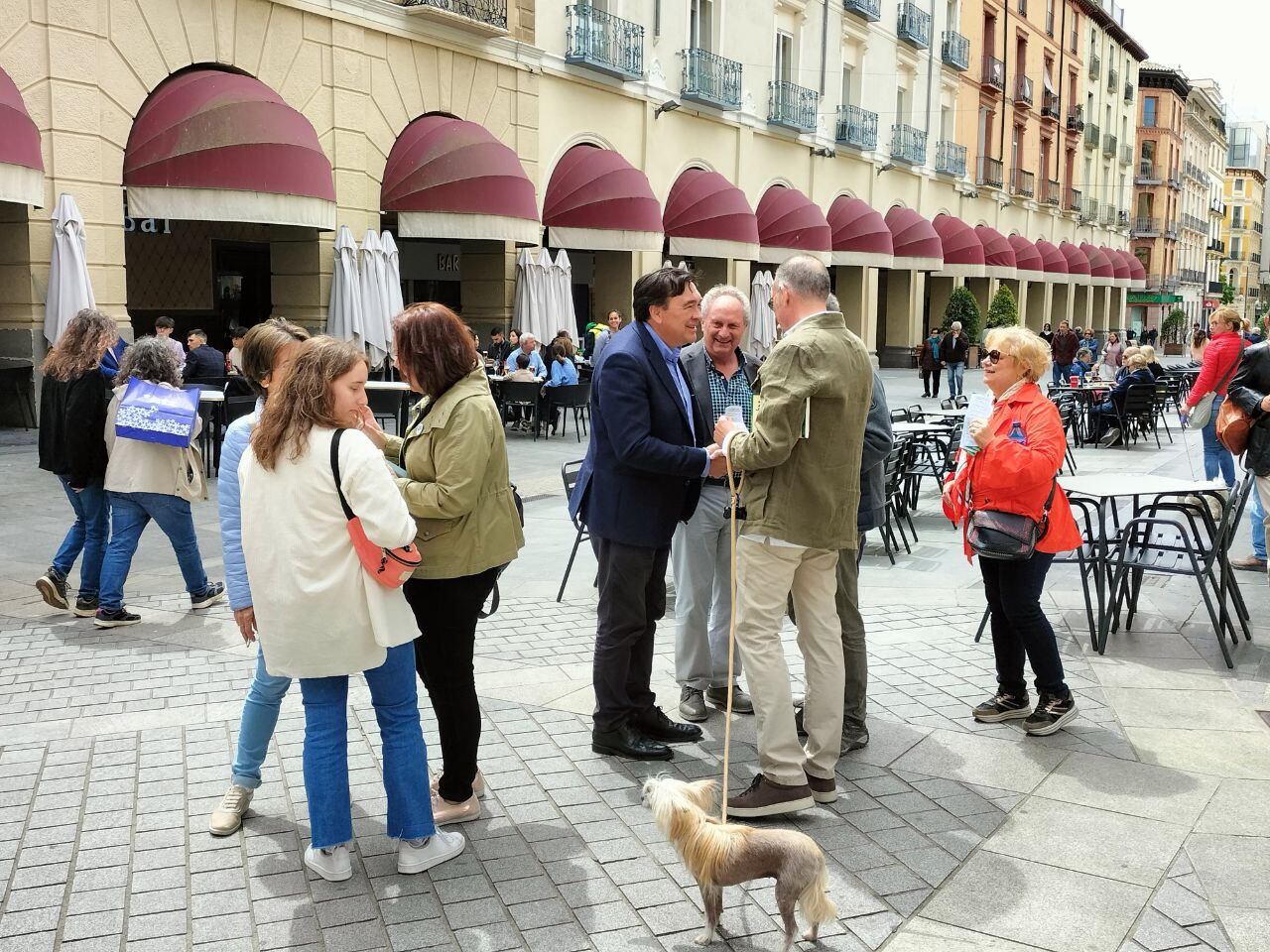 Tomás Guitarte y Raquel Marco en su visita a Huesca
