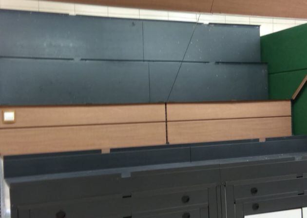 Estantes vacíos en un Mercadona de la capital.