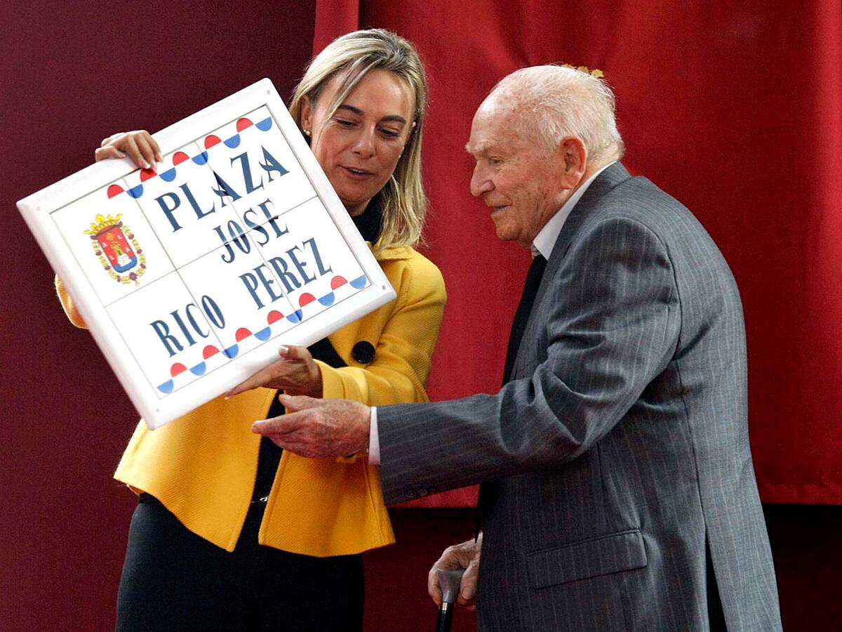 El Hércules cumple un siglo de vida en su hora más oscura